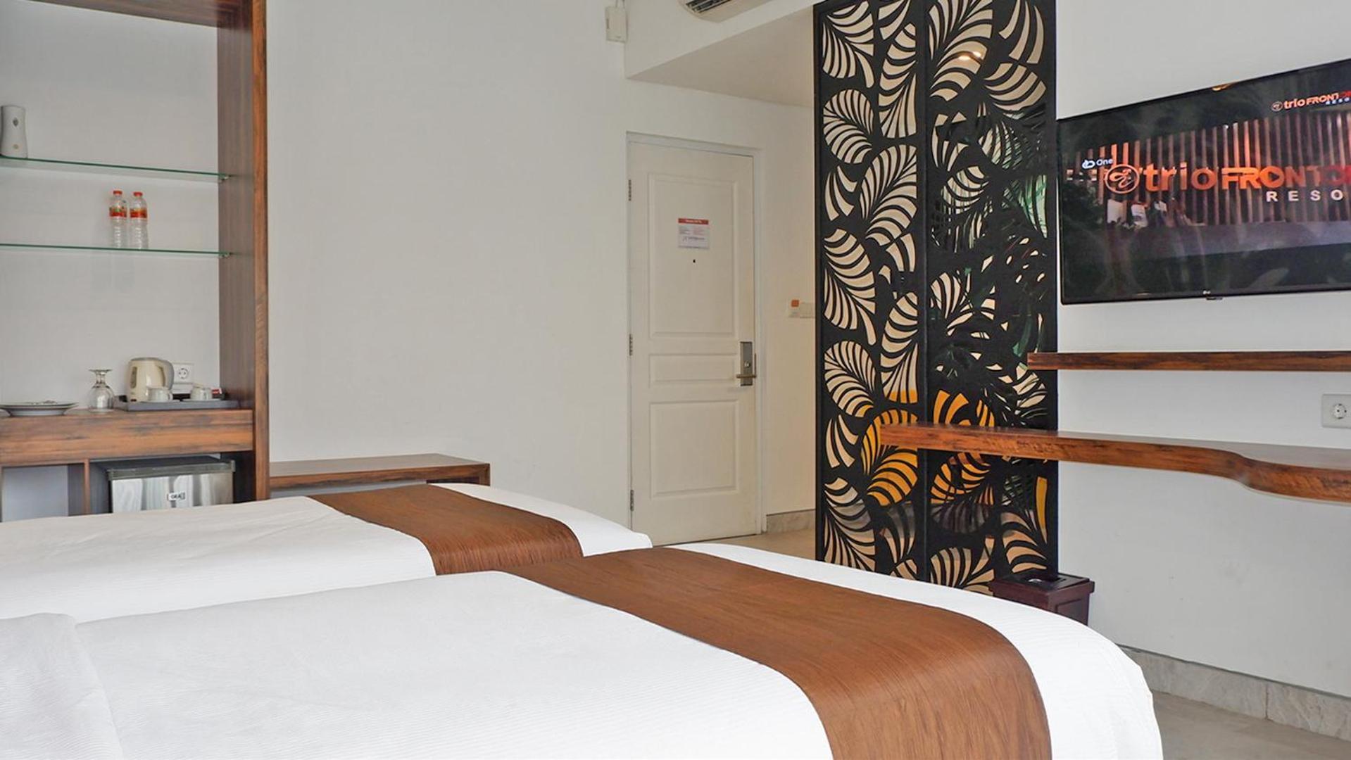 Front One Resort Magelang Esterno foto