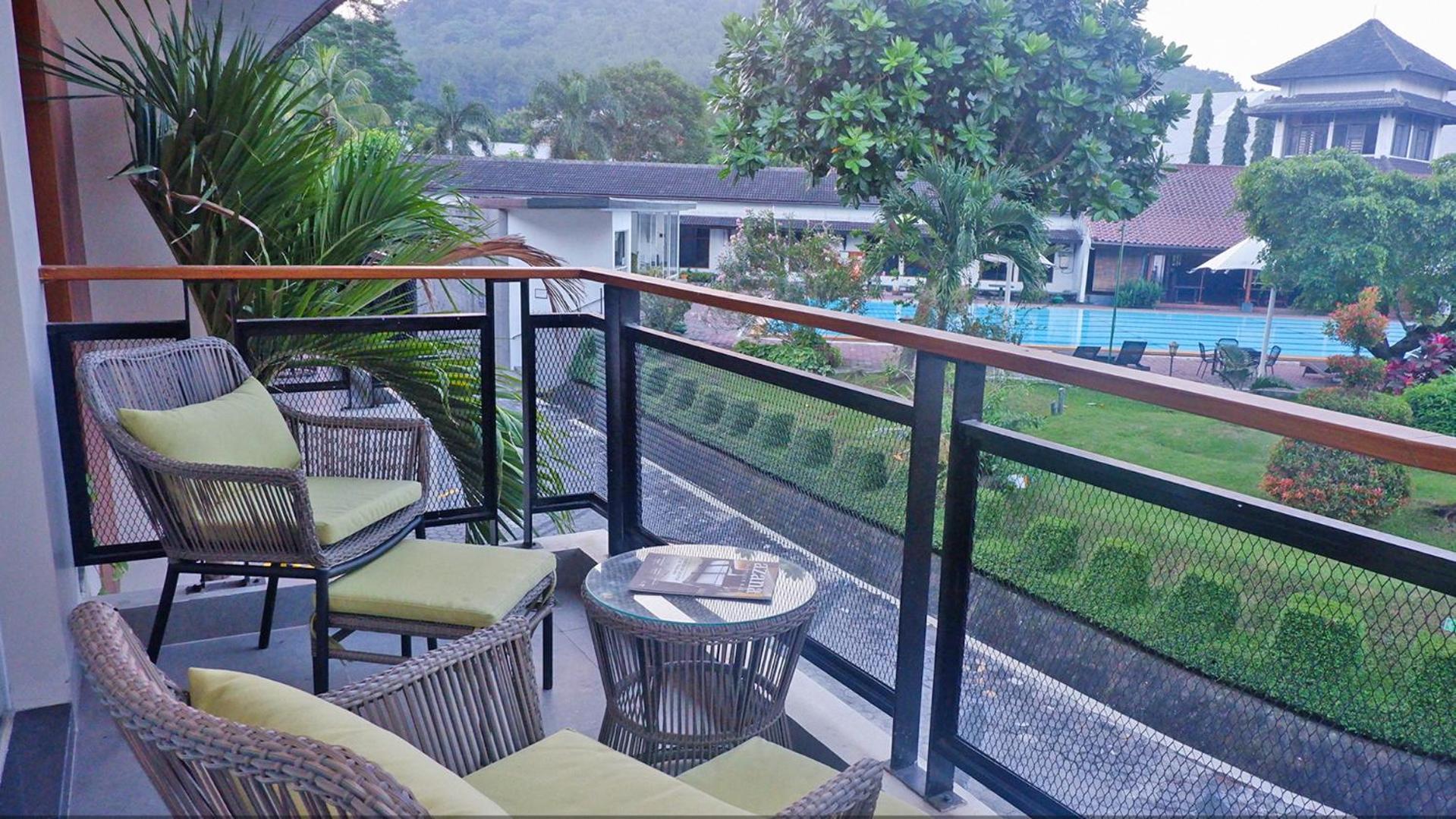 Front One Resort Magelang Esterno foto