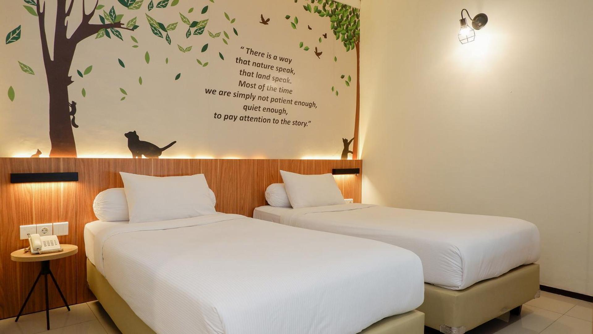 Front One Resort Magelang Esterno foto